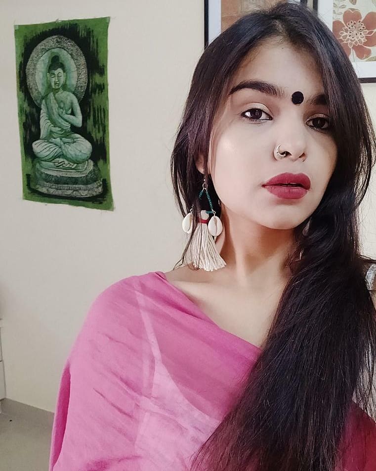 fashion blogger Bhavya Kant wearing Aparna Singh earrings